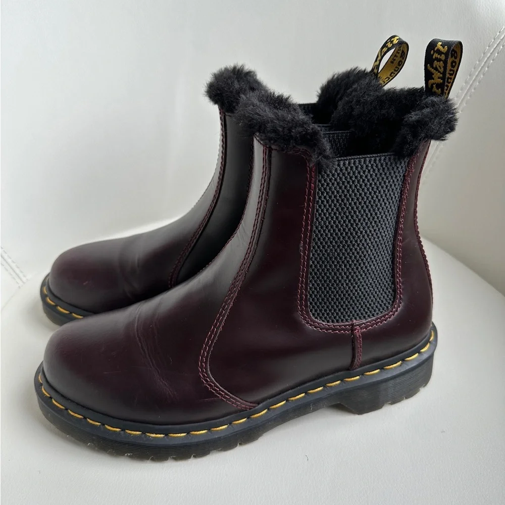 Dr. Martens 2976 Leonore Faux Fur Lined Chelsea Oxblood Maroon Boots in Size 7